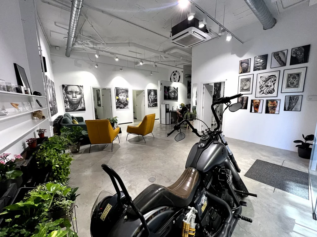 Estudio Tatuajes Barcelona Steel Of Doom 1024x768 1